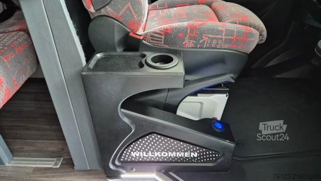 Minibus MERCEDES-BENZ 515 Sprinter 22 Schlafsessel Lagerfahrzeug S