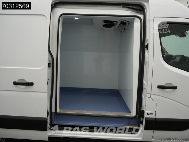 Refrigerated/freezer transport Renault Master 150PK Koelwagen L2H2 Thermo King V-200 M...