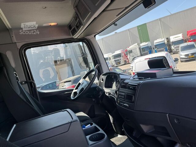 Resväska Mercedes-Benz Atego 1318 Box / Dhollandia Laadklep / Alleen t...