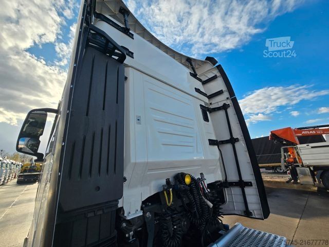 Standardni vlačilec IVECO S-WAY 530 * ACC * VOLLLUFT * 2X TANK * KLIMAAUT