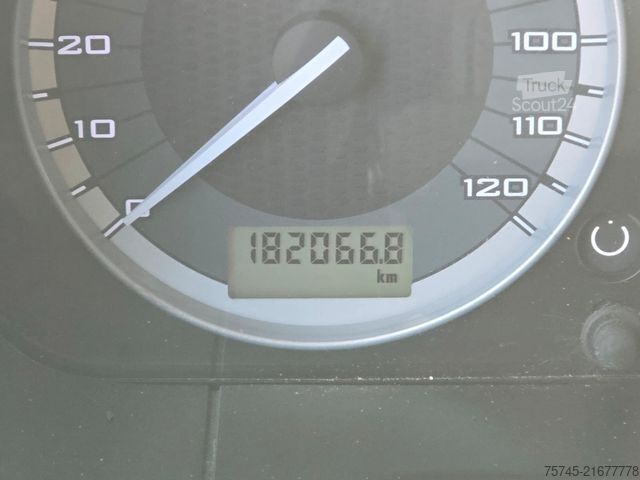 Standardni vlačilec IVECO S-WAY 530 * ACC * VOLLLUFT * 2X TANK * KLIMAAUT