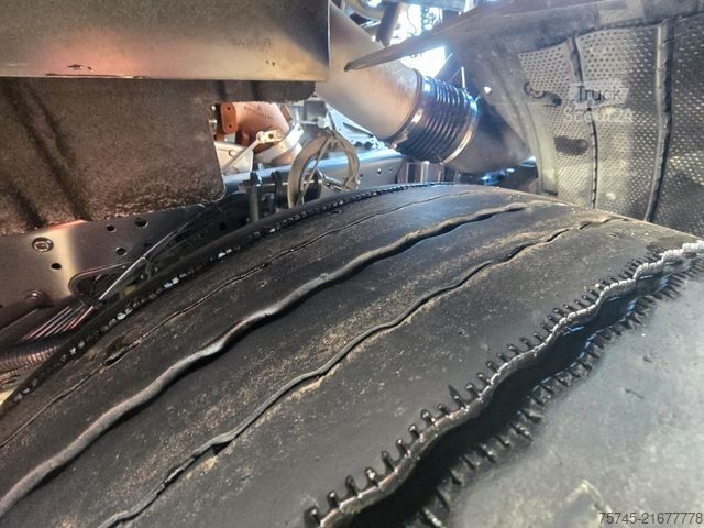 Standardni vlačilec IVECO S-WAY 530 * ACC * VOLLLUFT * 2X TANK * KLIMAAUT