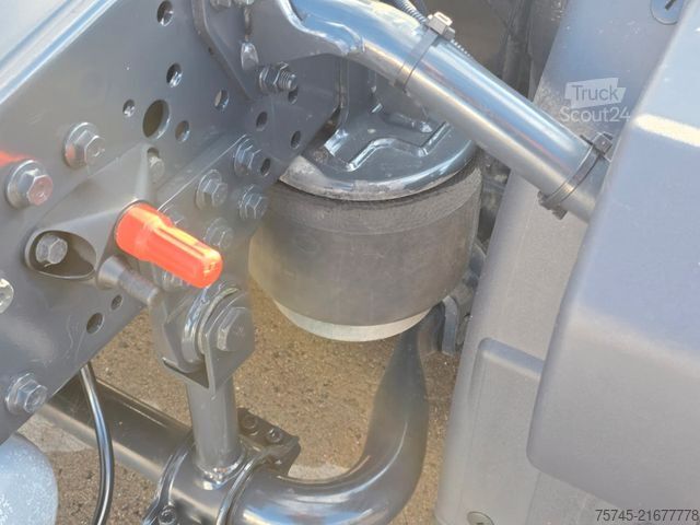 Standardni vlačilec IVECO S-WAY 530 * ACC * VOLLLUFT * 2X TANK * KLIMAAUT