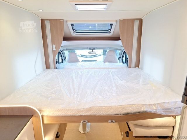 Autorulotă semi-integrată BÜRSTNER Lyseo TD 684 G