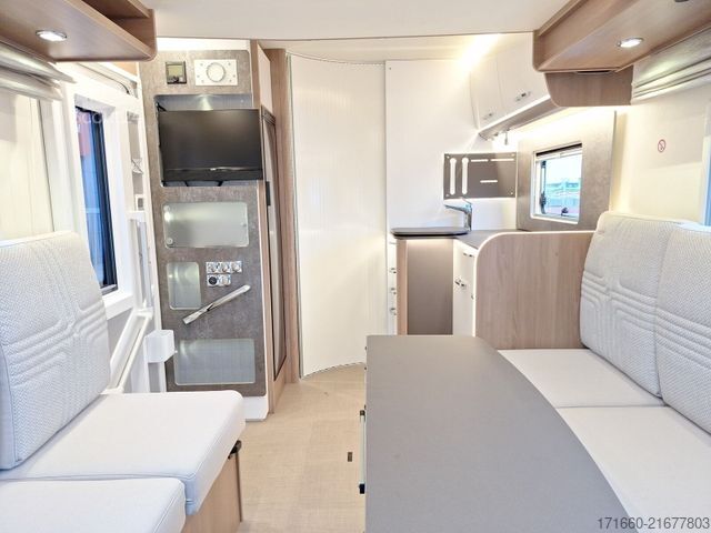 Autorulotă semi-integrată BÜRSTNER Lyseo TD 684 G