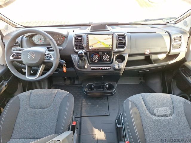 Camping-car semi-intégré CARADO V 132