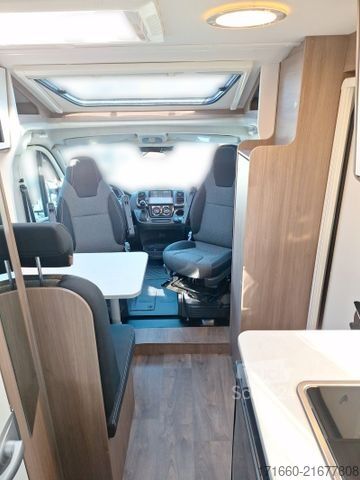 Camping-car semi-intégré CARADO V 132