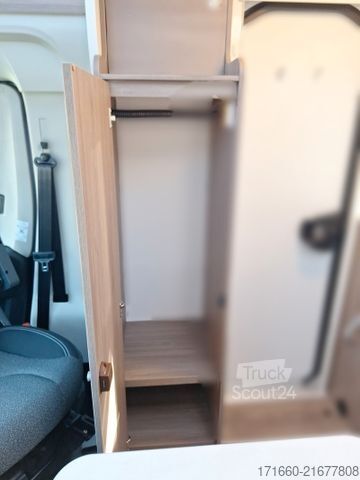 Camping-car semi-intégré CARADO V 132