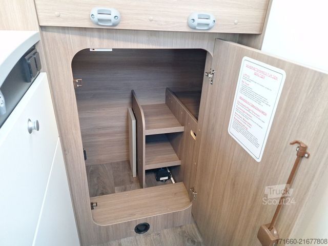 Camping-car semi-intégré CARADO V 132