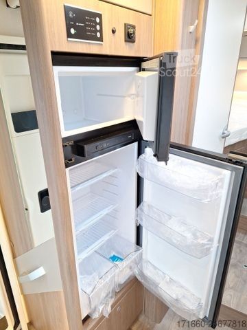 Camping-car semi-intégré CARADO T 447 ACC, HUBBETT, SAT+TV, NAVI+RFK