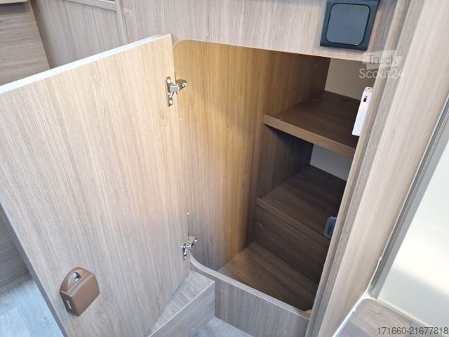 Camping-car semi-intégré CARADO T 447 ACC, HUBBETT, SAT+TV, NAVI+RFK