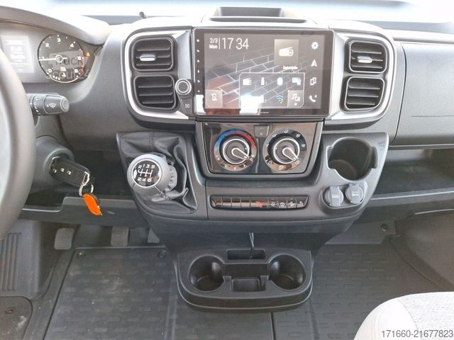 Camping-car intégral CARADO I 338