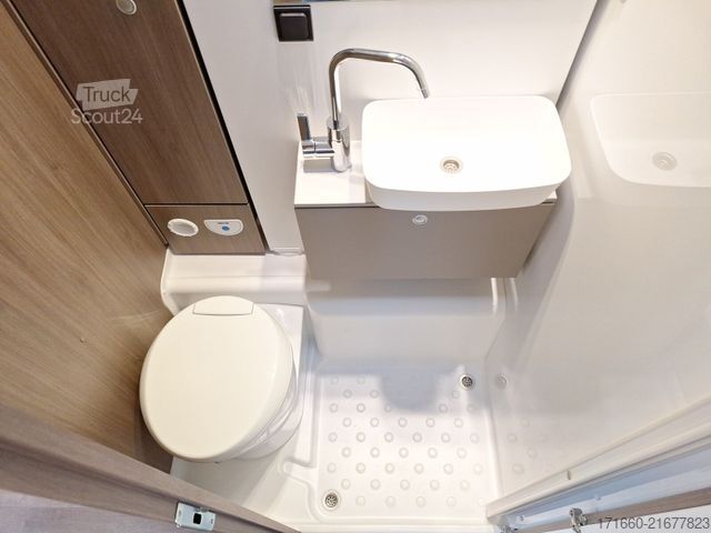 Camping-car intégral CARADO I 338