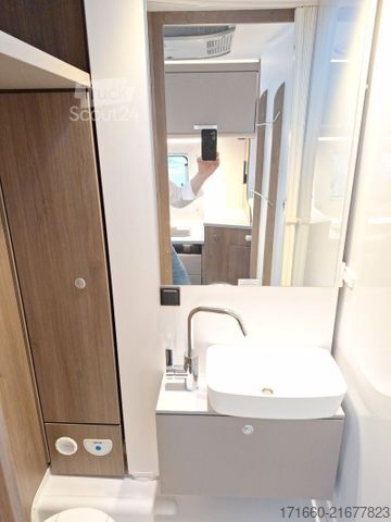 Camping-car intégral CARADO I 338