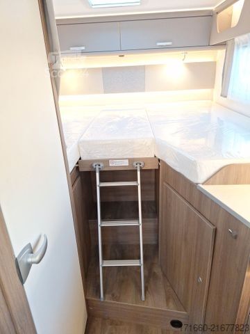 Camping-car intégral CARADO I 338