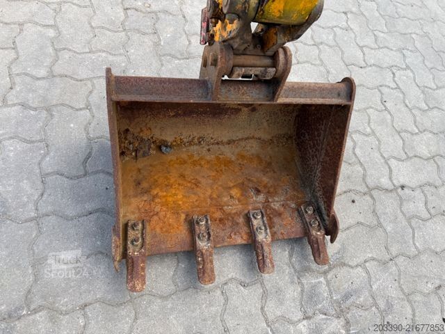 Minikoparka JCB 16C-1 / 2021 BJ / 1.246 H/ 3 x Löffel