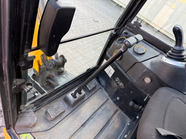 Minikoparka JCB 16C-1 / 2021 BJ / 1.246 H/ 3 x Löffel