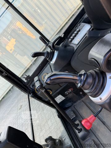 Minikoparka JCB 16C-1 / 2021 BJ / 1.246 H/ 3 x Löffel