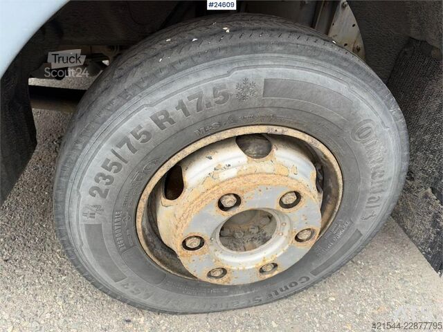 Resväska MAN TGL 8.180 4x2 Box truck - Gearbox needs to be repl