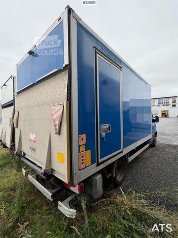 Resväska Mercedes-Benz Sprinter 4x2 Box truck – 3-temperature refrigerati