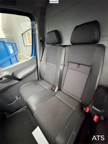 Resväska Mercedes-Benz Sprinter 4x2 Box truck – 3-temperature refrigerati