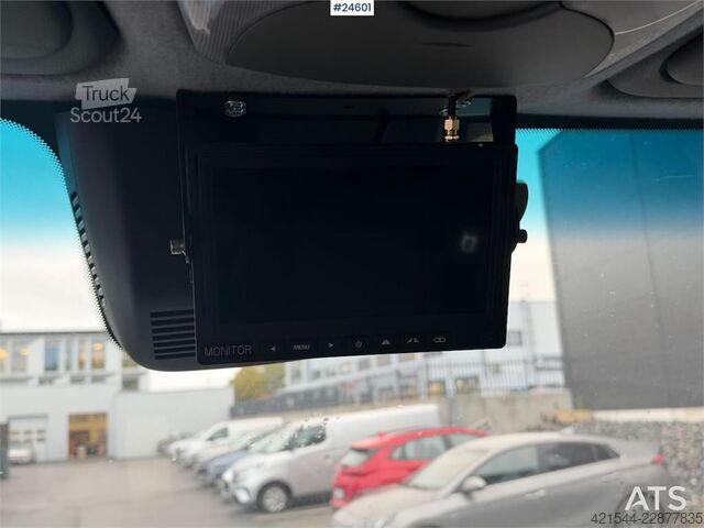 Resväska Mercedes-Benz Sprinter 4x2 Box truck – 3-temperature refrigerati
