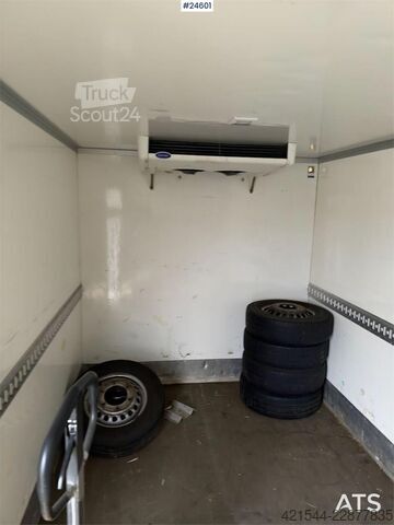 Resväska Mercedes-Benz Sprinter 4x2 Box truck – 3-temperature refrigerati