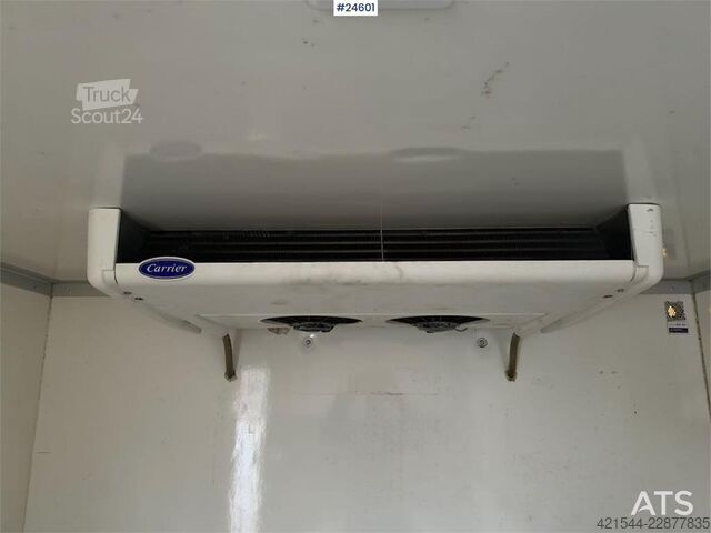 Resväska Mercedes-Benz Sprinter 4x2 Box truck – 3-temperature refrigerati