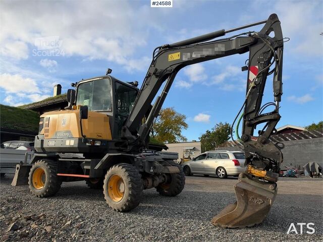 Hjulgrävare Volvo EW60E Wheeled excavator with tiltrotator and 2 buc