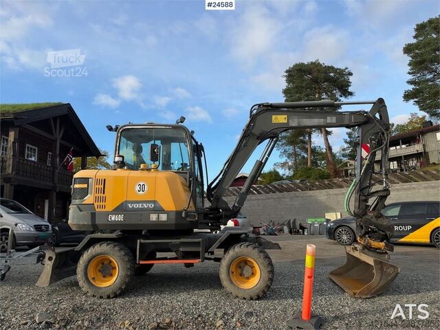 Hjulgrävare Volvo EW60E Wheeled excavator with tiltrotator and 2 buc
