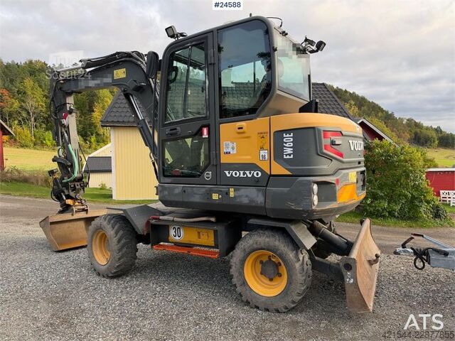 Hjulgrävare Volvo EW60E Wheeled excavator with tiltrotator and 2 buc