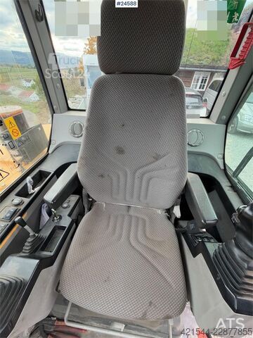 Hjulgrävare Volvo EW60E Wheeled excavator with tiltrotator and 2 buc