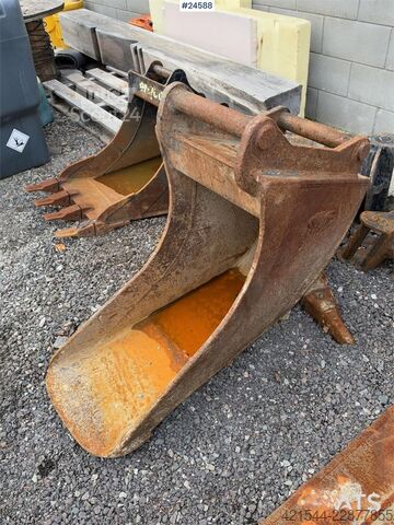 Hjulgrävare Volvo EW60E Wheeled excavator with tiltrotator and 2 buc