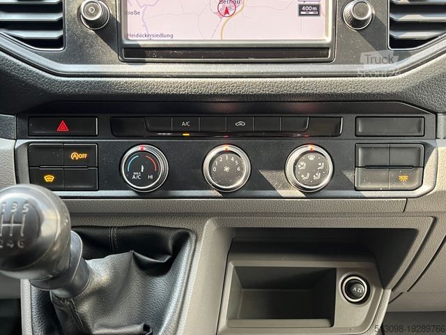 Miniautocarro VOLKSWAGEN CRAFTER 2.0TDI 8 SITZE TEMPOMAT KLIMA AHK 1.HAND