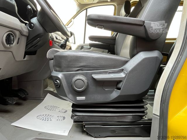 Miniautocarro VOLKSWAGEN CRAFTER 2.0TDI 8 SITZE TEMPOMAT KLIMA AHK 1.HAND