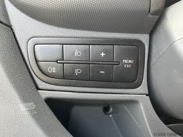 Slēgtais furgons FIAT FIORINO 1,3 JTD SX KASTEN KLIMA BREMS ASSIST