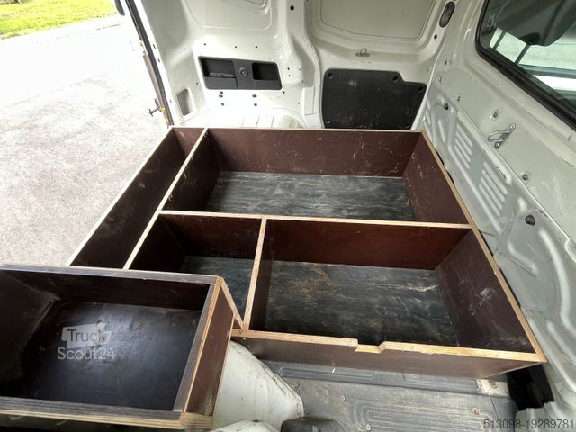 Slēgtais furgons FIAT FIORINO 1,3 JTD SX KASTEN KLIMA BREMS ASSIST