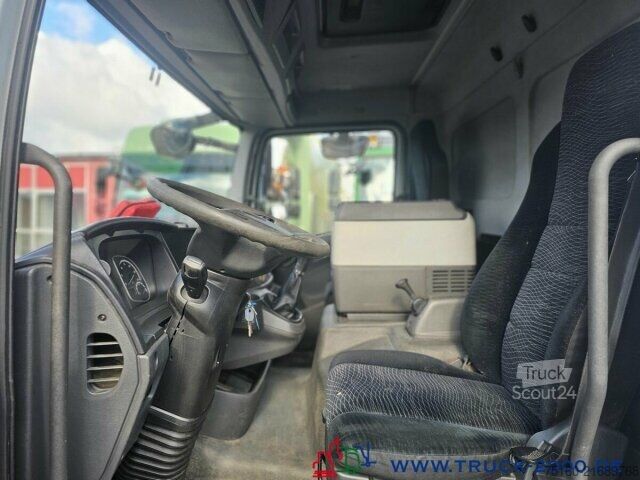 Furgone chiuso Mercedes-Benz Atego 818 Lang LBW MBB 1.000kg Seitentür rechts