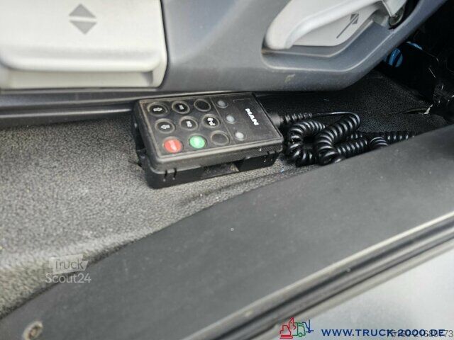 Fourgon tôlé MAN TGL 8.180 Koffer 6050 mm LBW Palfinger 1000 Kg