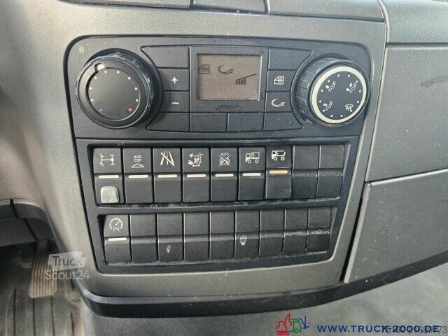 Fourgon tôlé MAN TGL 8.180 Koffer 6050 mm LBW Palfinger 1000 Kg