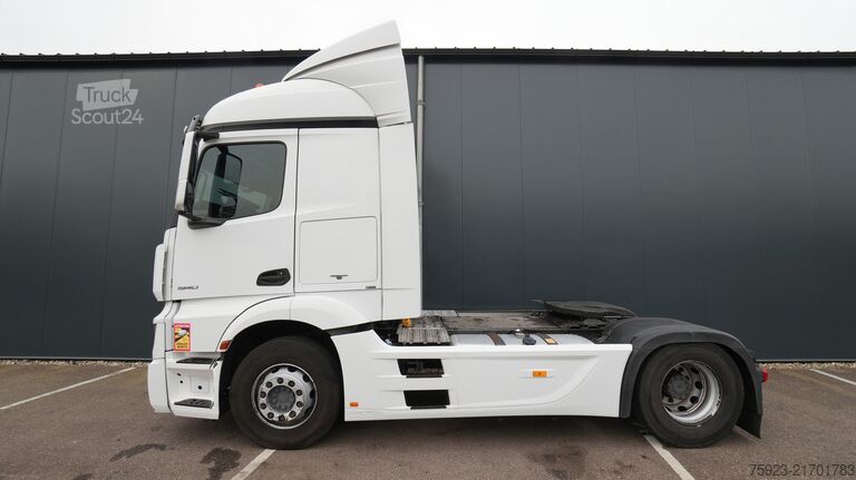 Standaard-SZM Mercedes-Benz Actros 1940 tractor unit 488.000km