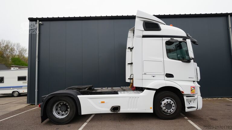 Standaard-SZM Mercedes-Benz Actros 1940 tractor unit 488.000km