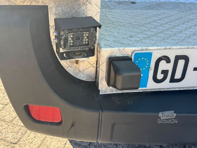  Renault Master Hoogwerker Klubb KL26