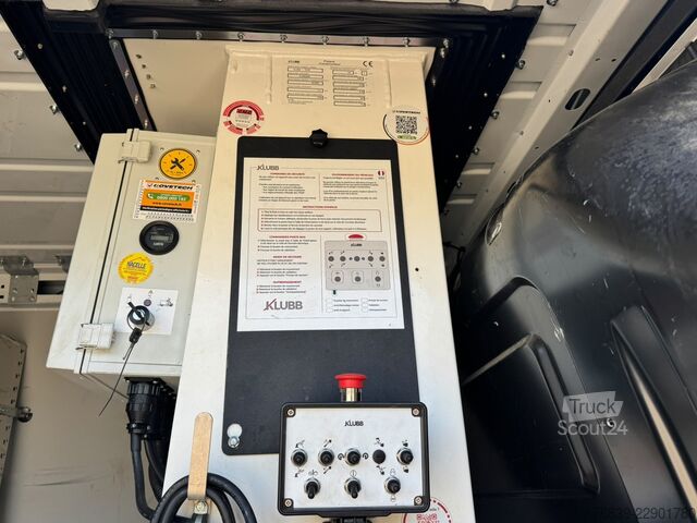  Renault Master Hoogwerker Klubb KL26