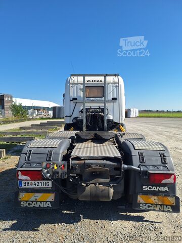 стандартний тягач Scania G490