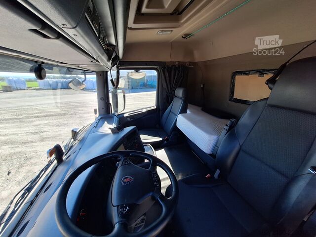стандартний тягач Scania G490
