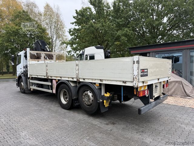 Krautuvas sumontuotas ant sunkvežimio Mercedes-Benz Axor 2533 6X2 Kran Hiab 144-2