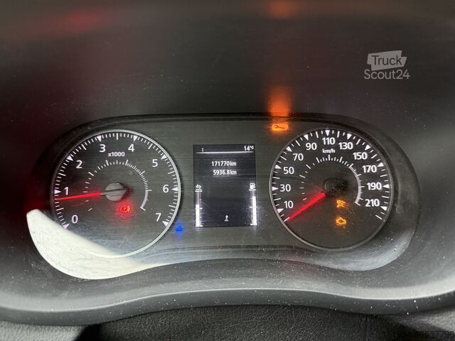 Varebil med høyt tak Renault master 2.3dci 145pk L4H2