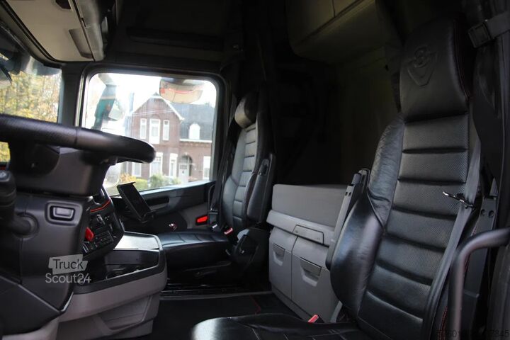 Standart-SZM Scania R580 V8 NGS R580 V8 NGS - AUTOMATIC - 600L - RE...
