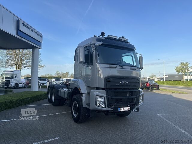 Ağır hizmet kamyonu Ford F-Line trekker 3551T